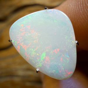 2.9cts - South Australian White Opal from Coober Pedy