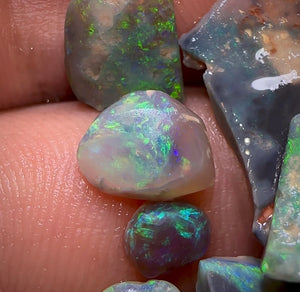 22.6cts - 7x Lightning Ridge Crystal, Dark and Black Opal Rubs Parcel - Opal Whisperers