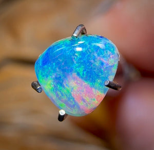 0.75cts - Solid Australian Boulder Pipe Crystal Opal