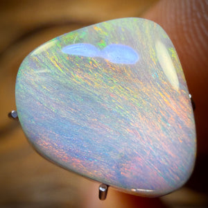 Mad Wild Card ! 4.1cts - Queensland Boulder Seam Opal from Opalton