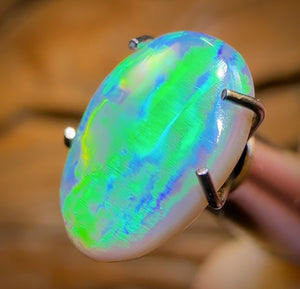 1.5cts - “Green flash 2”GEM Lightning Ridge Dark Opal
