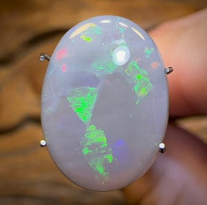 4.9cts - Dark Opal from Lightning Ridge. SUN FLASH - Opal Whisperers