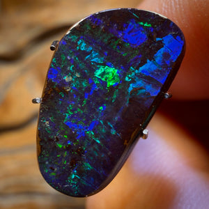 6.2cts - Top Australian Boulder Seam Opal from Winton