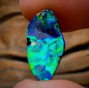 5.15cts - ‘Green Wave’ GEM Queensland Boulder Seam Opal