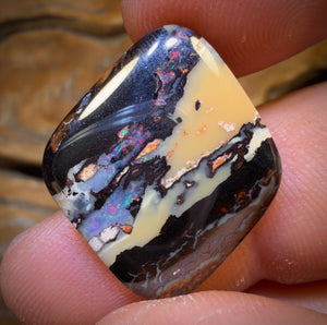 15.4cts - White Tribal Picture Stone Australian Boulder Opal from Koroit. Double Sided