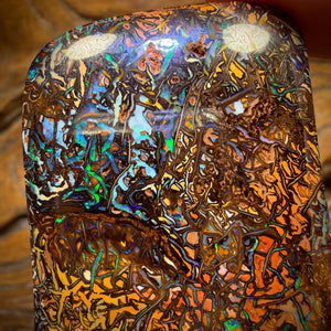 153,7 cts - Grande opale boulder tribale australienne de Koroit
