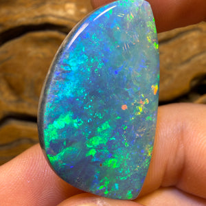 “Set in Stone” - Private Collector Investment - 45.8cts - Coober Pedy, Semi Black, Semi Crystal Opal . Featured on “Outback Opal Hunters”!!