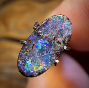 1.7cts - Queensland Boulder Seam Opal from Winton. Australian Opal