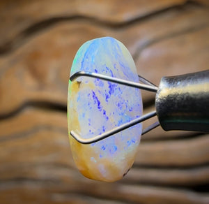 3.25cts - Solid GEM Australian Boulder Pipe Opal