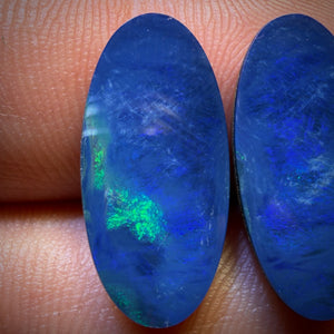 7,6 ct - Paire de doublets d'opale boulder australienne