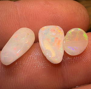5.5cts - 3x Quality South Australian Opal Rubs