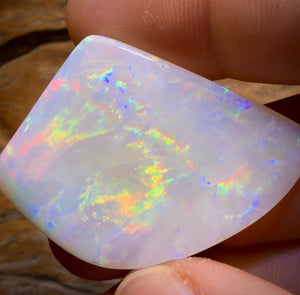44.8cts - Large Top Olympic, South Australian White Opal