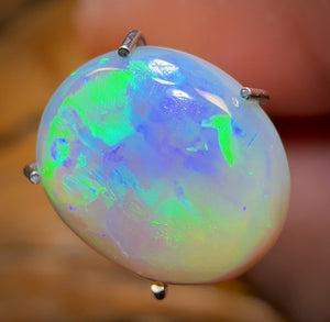 2.4cts - “Green flash 3” GEM Lightning Ridge Dark Opal