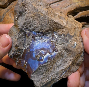 691g - Large Queensland Boulder Seam Opal Rough Specimen - Opal Whisperers