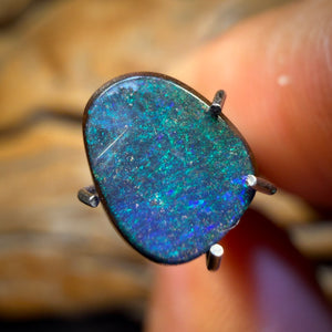 1.6cts - Queensland Boulder Seam Opal. Australian Opal