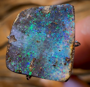6.6cts - Queensland Boulder Seam with Electric Black Opal Galaxy Type Patterns