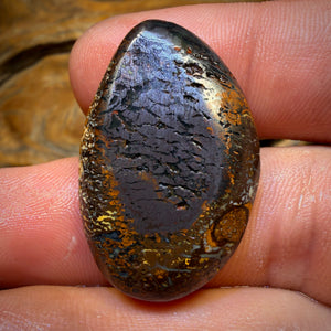 46.4cts - Yowah Nut Kernel Opal Rub. Australian Opal