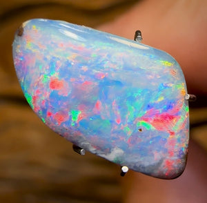 4.75cts - Top Australian Boulder Seam Opal Red Multi Colour