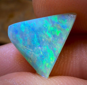 Auction Fall-Through = Your Gain! 🔥 Now More Than 50% Off RRP 🚨 3.2cts - South Australian Crystal Opal Rub