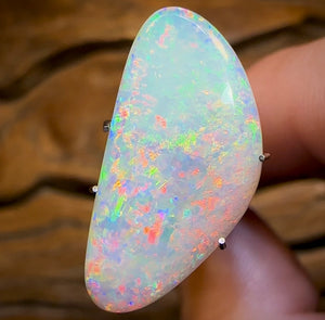 5.25cts - GEM QUALITY Lightning Ridge Crystal Opal - Opal Whisperers