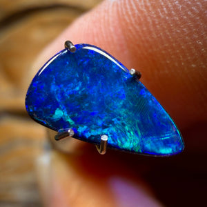 0.9cts - Lightning Ridge Opal Doublet