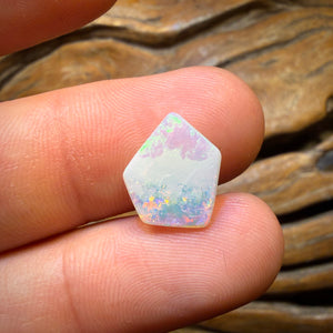 🔨 AUCTION 🔨 No Reserve 2.5cts - Rare South Australian Crystal Opal
