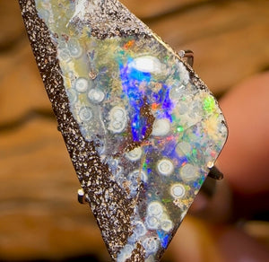 6.6cts - “Water Drops” Australian Boulder Seam Opal Picture Stone - Opal Whisperers