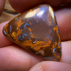 🔒 85,1 cts - « Famille » 4 opales boulder australiennes. Lot de 4 opales boulder australiennes à moitié prix. Prix de gros pour revendeurs.