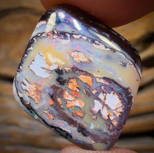 15.4cts - White Tribal Picture Stone Australian Boulder Opal from Koroit. Double Sided