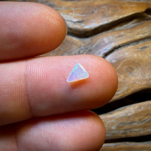 🔨 AUCTION 🔨 No Reserve 0.15cts - South Australian Crystal Opal