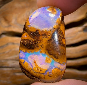 26.1cts - Rare Yowah Nut Double Crystal Centre Opal