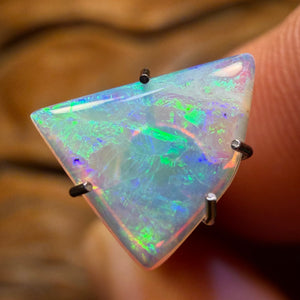 0.75cts - South Australian Crystal Opal
