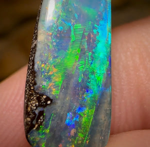 5.6cts - “Light Beams” Australian Boulder Opal from Winton. Gem Quality - Opal Whisperers