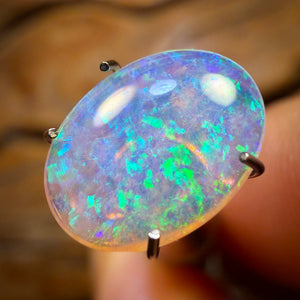 Bargain Card! 1.05cts - Rare South Australian Crystal Opal from Mintabie