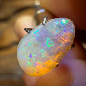 2.2cts - Queensland Boulder Seam Opal. Australian Opal