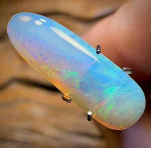 2.25cts - Lightning Ridge Crystal Opal