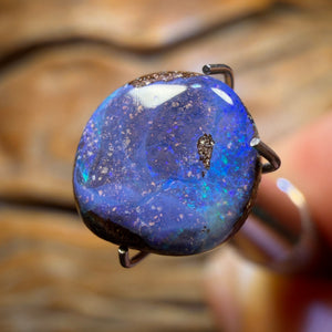 2.5cts - Queensland Boulder Seam Opal. Australian Opal