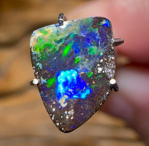 1.85cts - Queensland Boulder Opal from Winton - Opal Whisperers