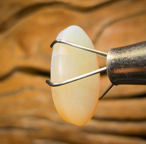 Auction Fall-Through = Your Gain! 🔥 Now More Than 50% Off RRP 🚨 3.15cts - South Australian Crystal Opal. RECUTTER’S DELIGHT