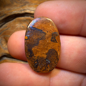 20.5cts - Eye pair 1/2 Tribal Queensland Boulder Opal Unique Picture Stone. Australian Opal