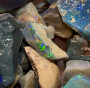 95.9cts - 30x Lightning Ridge Crystal, Dark and Black Opal Rough Parcel - Opal Whisperers