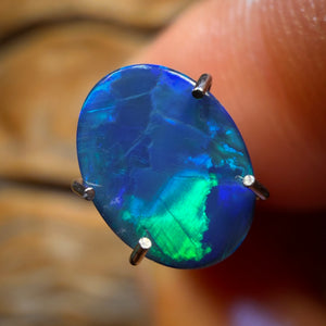 0.8cts - Australian Boulder Opal Doublet