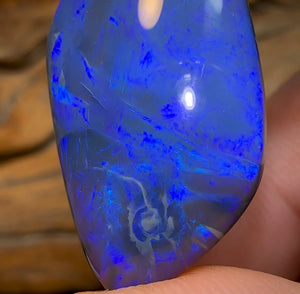 25.5cts - Large Australian Black Opal from Lightning Ridge. Heritage Collection - Opal Whisperers