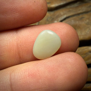 2.7cts - Green Flash South Australian Light Opal