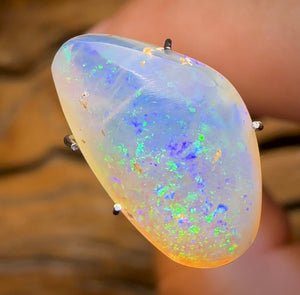 4.9cts - South Australian Rare Mintabie Crystal Opal - Opal Whisperers
