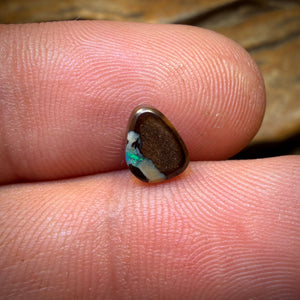 1.2cts - Queensland Boulder Seam Opal. Australian Opal
