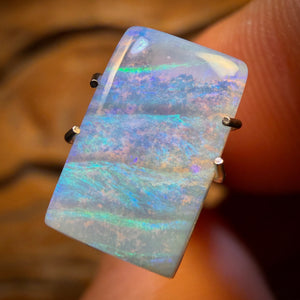 2.9cts - Waves Queensland Boulder Seam Opal. Australian Opal Picture Stone