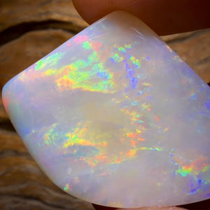 44.8cts - Large Top Olympic, South Australian White Opal