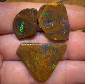🔒74,8 ct – 3x Queensland Boulder Opal Rubs. Bubble Band