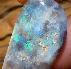 Carvers Delight 28.4cts - Lightning Ridge Semi Black Opal Rub